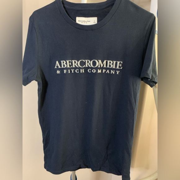 Men’s Small Abercrombie Navy Tshirt with raised lettering. - Picture 1 of 1